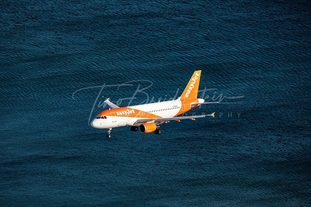 I11A7841 | Buy high-quality aviation and travel photography prints by professional photographer Timo Breidenstein. Authentic images, professionally printed, worldwide shipping. - Realisiert mit Pictrs.com