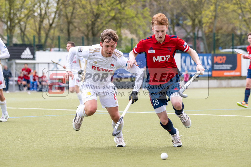 SFE_20230415_0124 | Deutsche Meisterschaft Männliche U16 Halle 2023 am 15.04.2023 in Düsseldorf (Düsseldorfer Hockeyclub 1905 e.V.), Photo: Stephan Fehrmann 2022 (Sports-Gallery),Stollarz Julius ( Düsseldorfer HC #18 ),Aron Flatten ( Rot-Weiss Köln #6 )