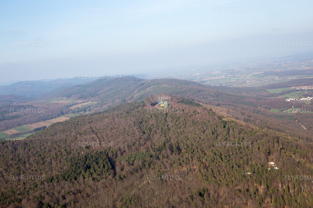 Luftbild: Ortsansicht in Lampertsloch im Bundesland Bas-Rhin in Frankreich. Foto: IMG_086672.jpg vom 26.03.2016 durch Werner Riehm/FLY-FOTO.de