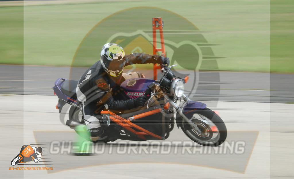 IMG_0307 | gh-motorradtraining-foto.de - Realisiert mit Pictrs.com