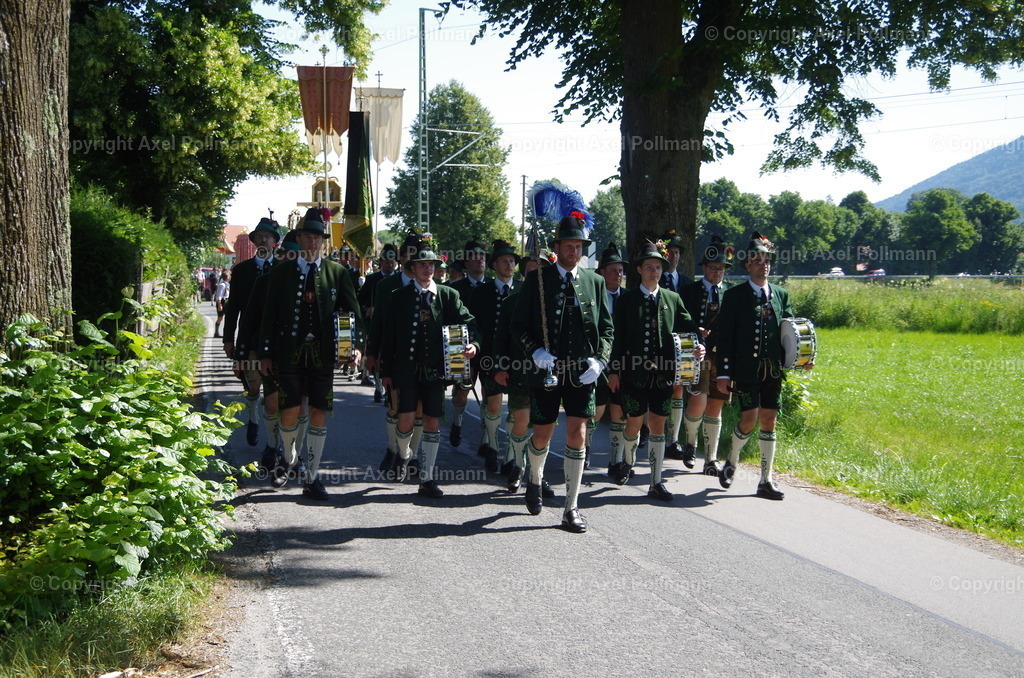 IMGP6048 | fotografiert von Axel PollmannLeonhardi Wallfahrt Benediktbeuern und Murnau, Fronleichnam, Fasching, Landschaft im Loisachtal und Benediktbeuern  - Realisiert mit Pictrs.com