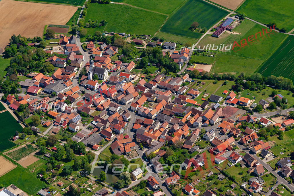 aktuelles Luftbild von  Mechenried  - Luftaufnahme wurde 2019 von https://frankenair.de mittels Flugzeug (keine Drohne) erstellt.