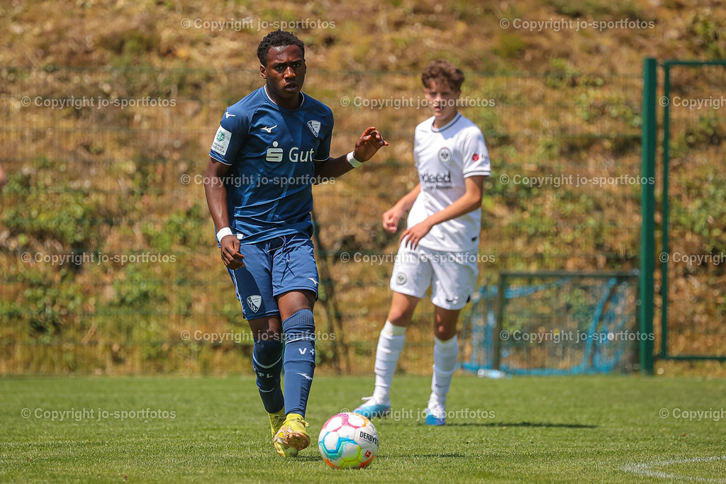 BQ3I5901 | 17.06.2023; Testspiel; Rasenplatz Offdilln; VfL Bochum U17 - Eintracht Frankfurt U17; Ergebnis: 3:1 (1:1)