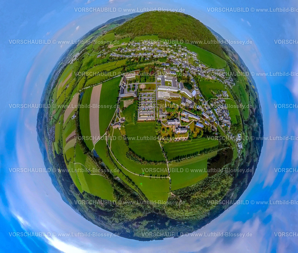 Schmallenberg240590333KlosterGrafschaftKrankenhaus | Luftbild, Wohngebiet Ortsansicht Ortsteil Kloster Grafschaft und Fachkrankenhaus Kloster Grafschaft GmbH, umgeben von Wiesen und Feldern in waldreicher Landschaft, Erdkugel, Fisheye Aufnahme, Fischaugen Aufnahme, 360 Grad Aufnahme, tiny world, little planet, fisheye Bild, Grafschaft, Schmallenberg, Sauerland, Nordrhein-Westfalen, Deutschland