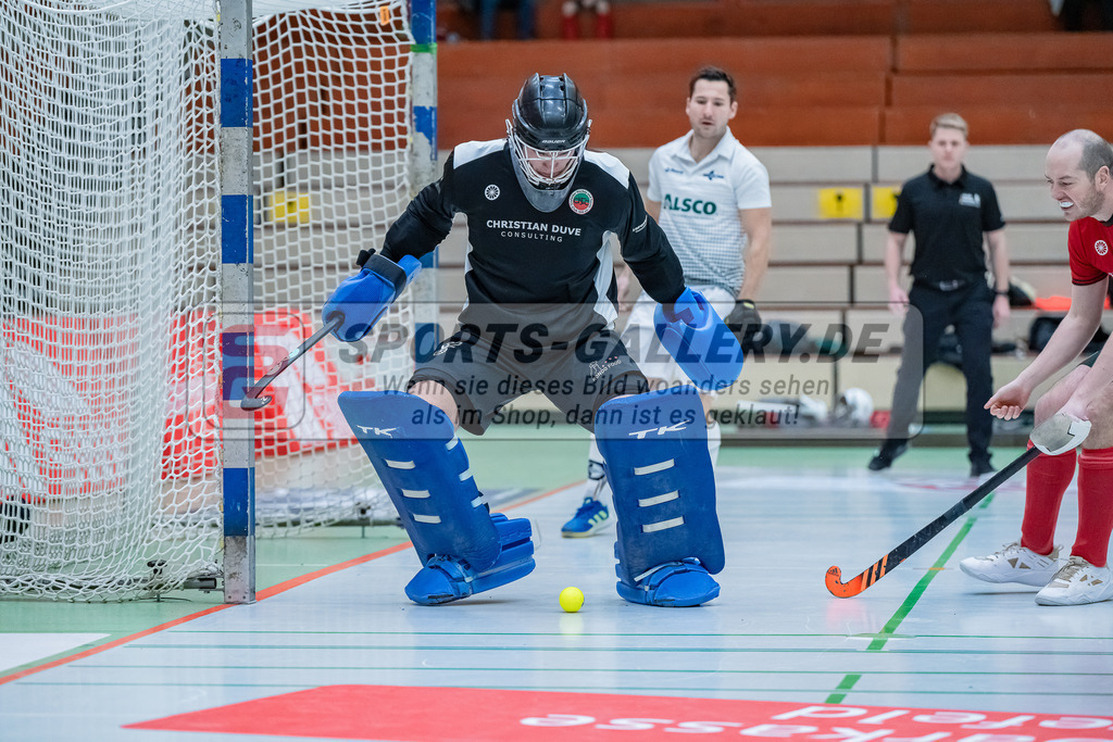 HK_20231216_107387 | 1. Bundesliga Herren  Crefelder HTC - Blau Weiß Köln am 16.12.2023 Sporthalle Glockenspitz, Krefeld , Lasse Kille Torwart ( Crefelder HTC #32 )