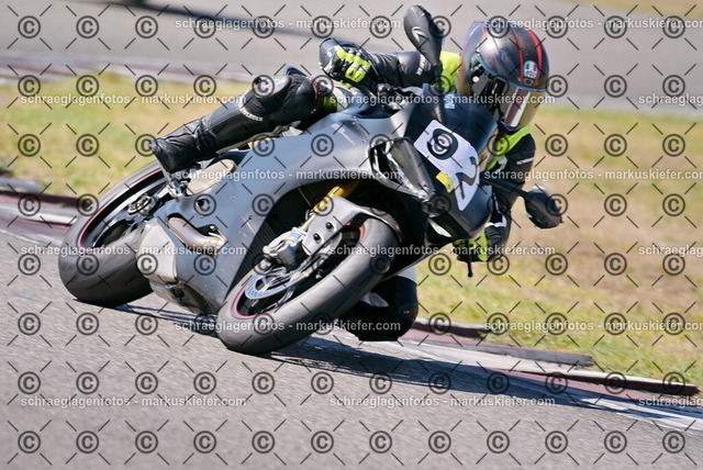 26bt05-0389 | markuskiefer.com - Realisiert mit Pictrs.com