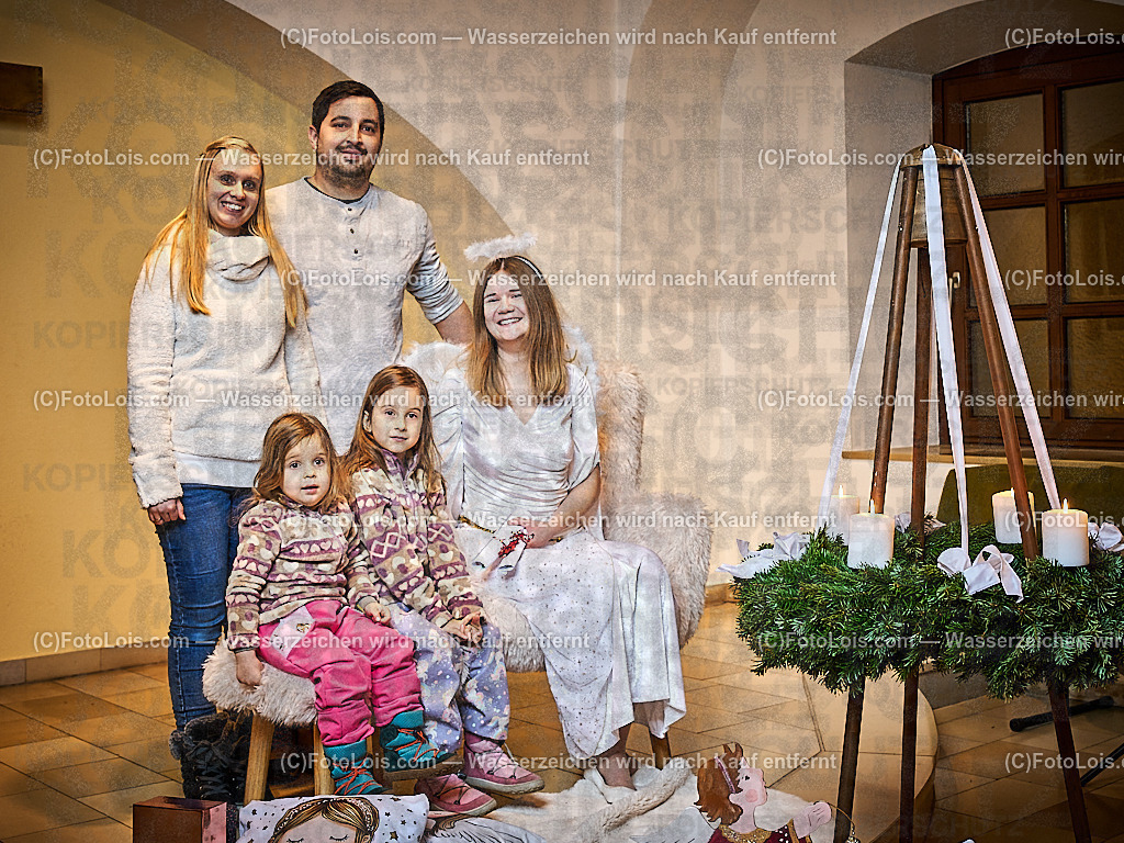 7833_Christkind_Sternenhaus | Hochzeitsfotograf mit dem Blick für´s Wesentliche, Firmung, Erstkommunion, Firmenfeiern, Sportfotoservice, Reproduktionen, Konzertfotografie, Pressefotografie, Luftbildfotografie, Innenarchitektur, Werbefotografie, Sponsoren-Livebildfotografie.