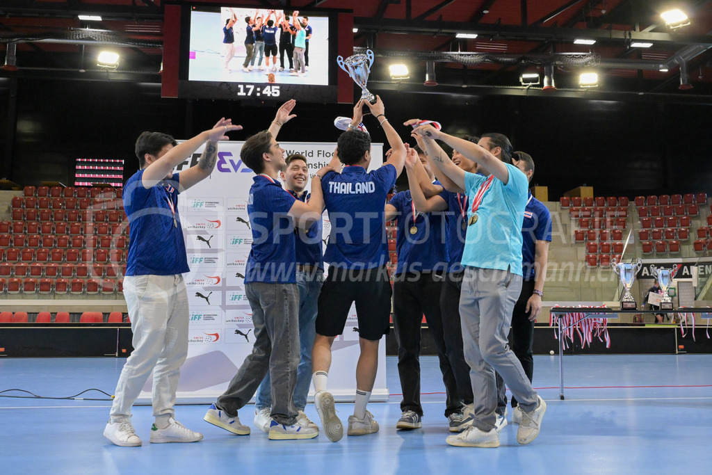 3v3 World Floorball Championships 2025 - Medal Ceremony | Team Thailand wins the B final, during 3v3 World Floorball Championships 2025, Switzerland: 03.05.2025, Winterthur, AXA ArenaEvent page: <a href="https://www.u19wfc2025.ch/">www.u19wfc2025.ch</a>Credit: Markus Aeschimann, <a href="https://markus-aeschimann.ch">markus-aeschimann.ch</a>Instagram: <a href="https://instagram.com/sportfotografie.aeschimann">@sportfotografie.aeschimann</a> - Realisiert mit Pictrs.com