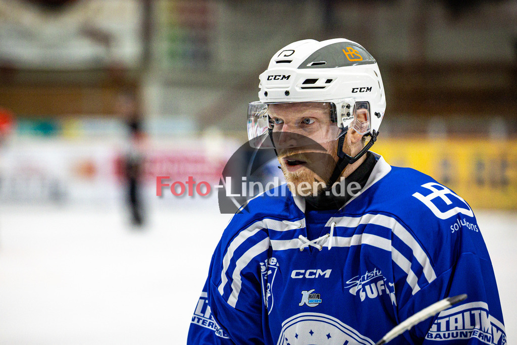 SC Forst NATURE BOYS gegen ESC Hassfurt HAWKS | Eishockey Landesliga Herren Playoffs 2024/25 - Spiel 2 von 4, SC Forst NATURE BOYS gegen ESC Hassfurt HAWKS, 20250222,Nikolai PETZ (Nature Boyz 18) Portrait, Freisteller,2025-02-22 in Peißenberg (Eisstadion Peißenberg)Nikolai PETZ (Nature Boyz 18)Copyright: WolfgangxLindner foto-lindner.de