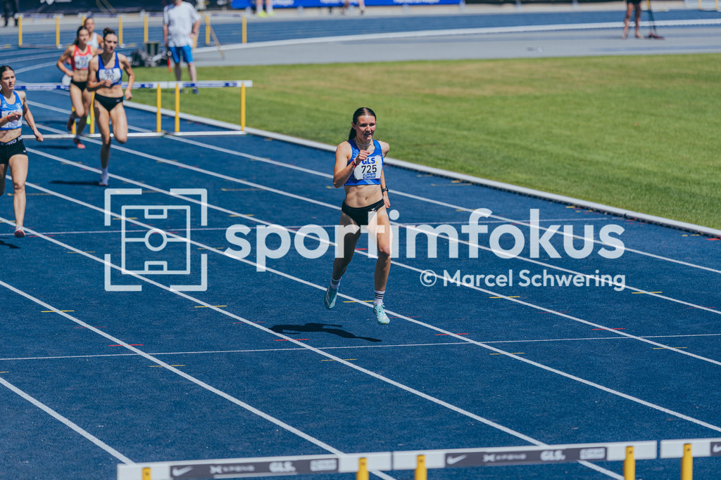 Deutsche Meisterschaften U20 / U16 2026 | Mieke Wübben, LG Emstal Dörpen, 725, 400 Meter Hürden, Deutsche Meisterschaften der U20 &amp; U16 2026, Lohrheidestadion Bochum-Wattenscheid, 11.07.2026. Foto: Marcel Schwering / sportimfokus - Realisiert mit Pictrs.com