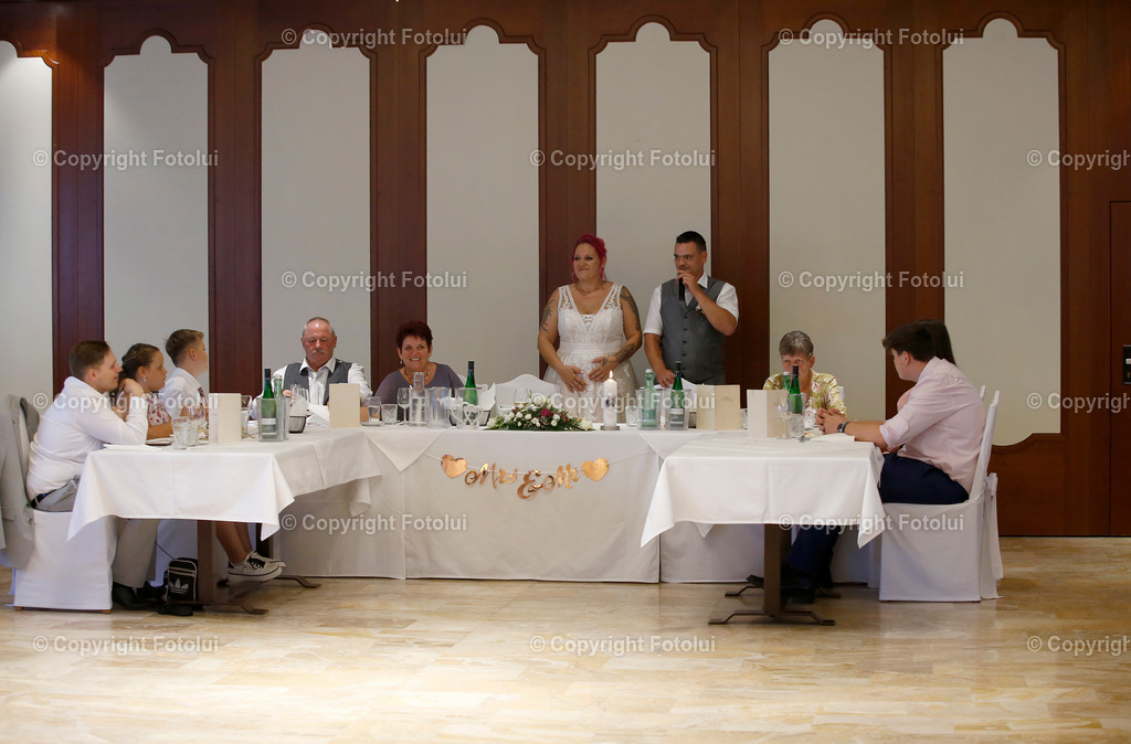 KERSTINFREDYHOCHZEIT_260822_52 | bilder, linz, photo, foto, fussball, sport, fotolui, bundesliga