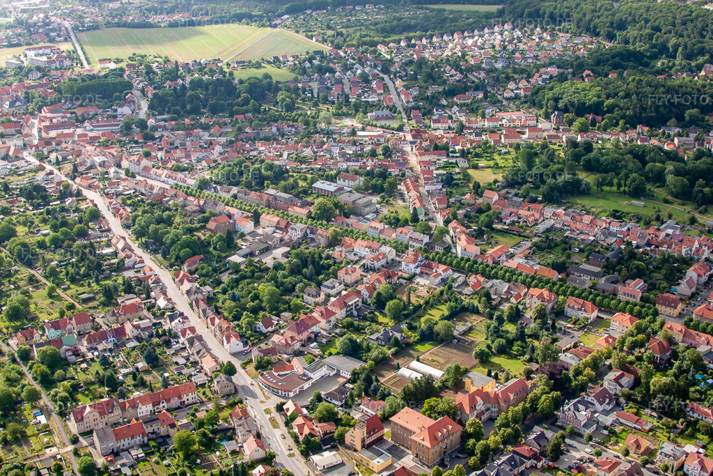 Luftbild: zwischen B185 und Allee in Ballenstedt im Bundesland Sachsen-Anhalt in Deutschland. Foto: IMG_58465.jpg vom 30.06.2013 durch Werner Riehm/FLY-FOTO.de