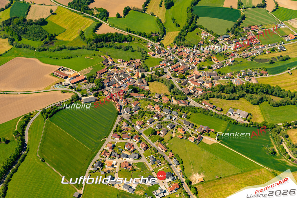 Das Luftbild zeigt :  Niedermurach - Die Luftaufnahme wurde 2024 vom UL-Flugzeug aus erstellt ( keine Drohne ) - Hochauflösende Luftaufnahme - Für grossformatige Ausdrucke geeignet. Die Geschenkidee !Mit Lizenz und Bildrechte bestellbar