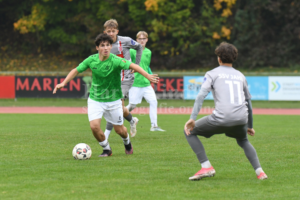 SpVgg GW U15 : Jahn Regensburg | Ha-Ri; Sportfotografie Ha-Ri; Sporfotografie Harry Rindler; Sport Deggendorf; Sportbilder Deggendorf; Sportfotos Deggendorf; Sportfotos Niederbayern; Sportbilder Niederbayern; Amateursport Niederbayern; Bayern;  - Realisiert mit Pictrs.com