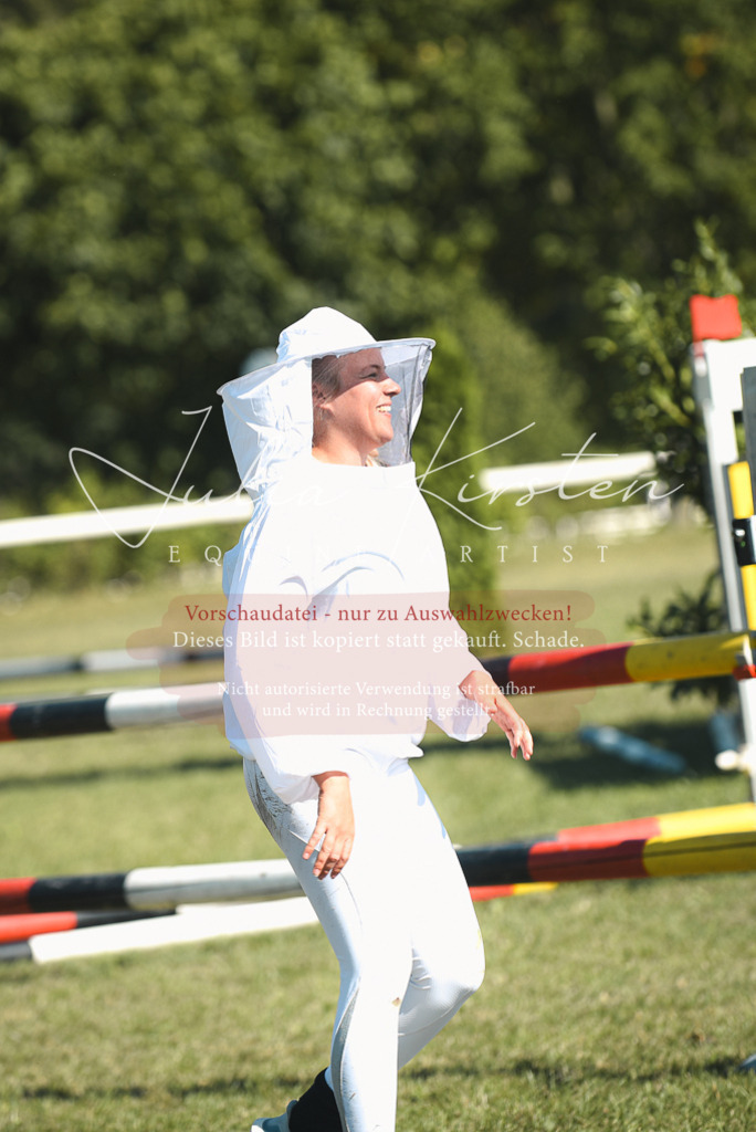 DSC_7693 | Pferde- und Turnierfotografie in Westsachsen. Pferdeportraits, Auftragszeichnungen und intuitive Kunst.