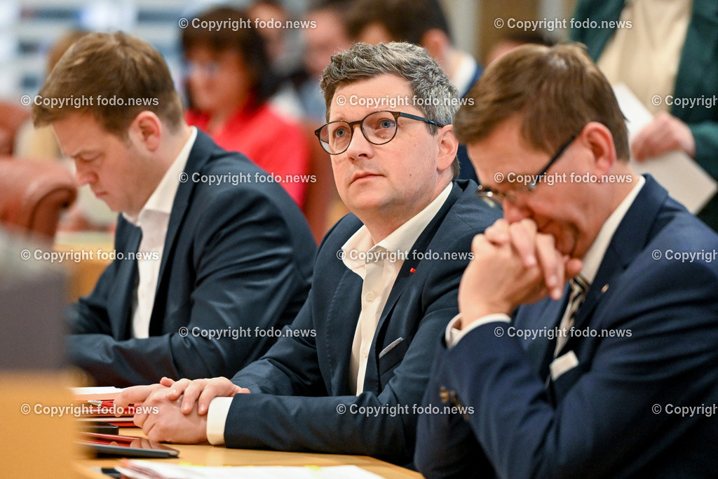 Landhaus Linz_ Promenade_ Landtagssitzung_ 20.04.2023-18 | 20.04.2023, Landhaus Linz AUT, Promenade, Landtagssitzung, im Bild LR Michael Lindner (SP)