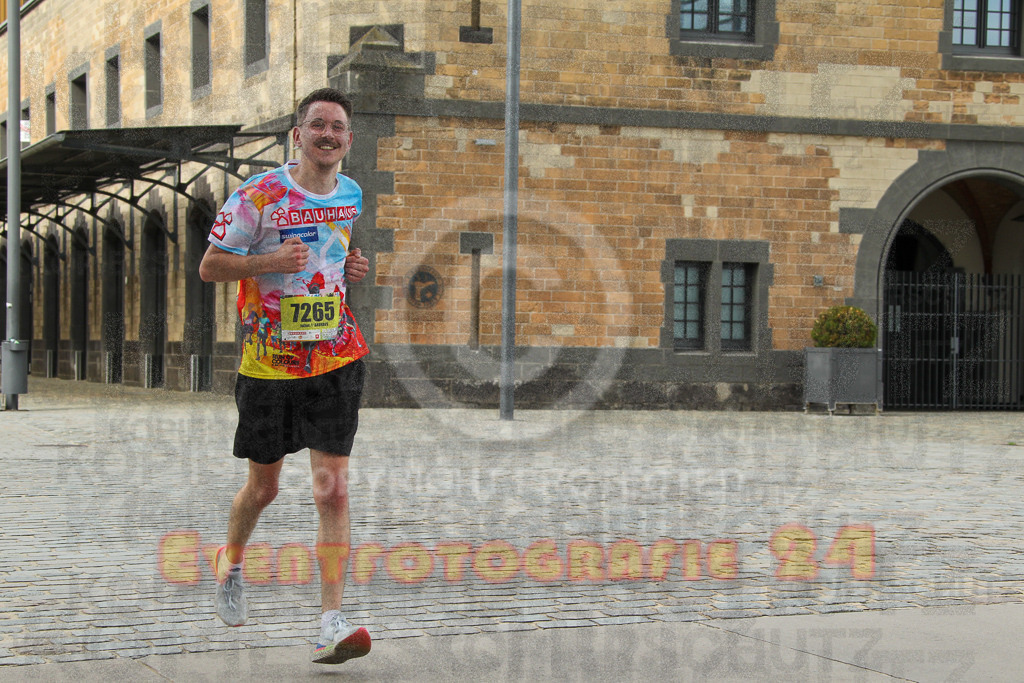 250920_1524_EV4_8692 | Sportfotografie im Rhein-Sieg Kreis, Köln, Bonn, NRW, Rheinland Pfalz, Hessen, etc. Unser Tätigkeitsfeld umfasst den Laufsport vom Volkslauf über den Marathon, Duathlon, Triathon bis zum Ultralauf wie Kölnpfad Ultra oder Schindertrail.