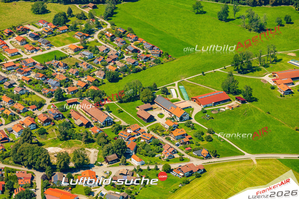 Schöne Luftaufnahme als Geschenk in Grafenaschau Schwaigen - Die Luftbildaufnahme wurde 2025 vom UL-Flugzeug heraus erstellt ( keine Drohne ) - Hochauflösende Luftaufnahme -Nicht vergleichbar mit Google Maps oder Satelittenbilder- Die Geschenkidee !Mit Lizenz und Bildrechte bestellbar