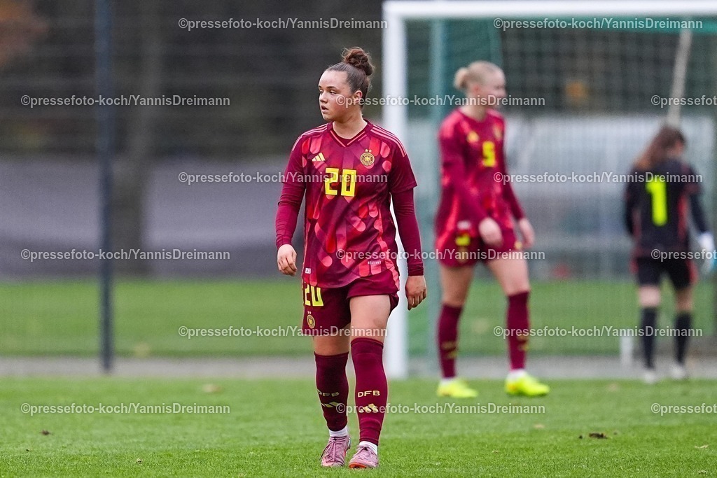 xYDRx02122501052 | 02.11.2025, xydrx, Fußball, Länderspiel, EM-Qualifikation U19-Frauen, Deutschland - Spanien, Sportschule Wedau: Amy Wrigge (GER #20) enttäuscht nach der 5:0 NiederlageDFB regulations prohibit any use of photographs as image sequences and or quasi-video.Photo: xYannisxDreimannxPressefotoKochx