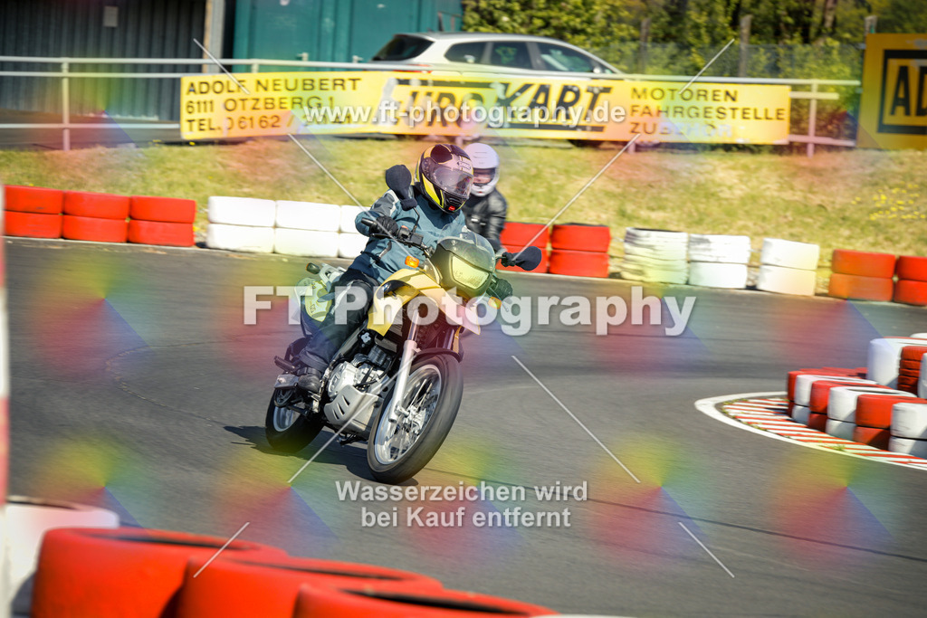 OBK_Mai_Martina_Markus-10263 | Hier findet Ihr Bilder von Touristenfahrten auf der Nürburgring Nordschleife oder von anderen Veranstaltungen die ich besucht habe. Viel Spass beim Durch Schauen 