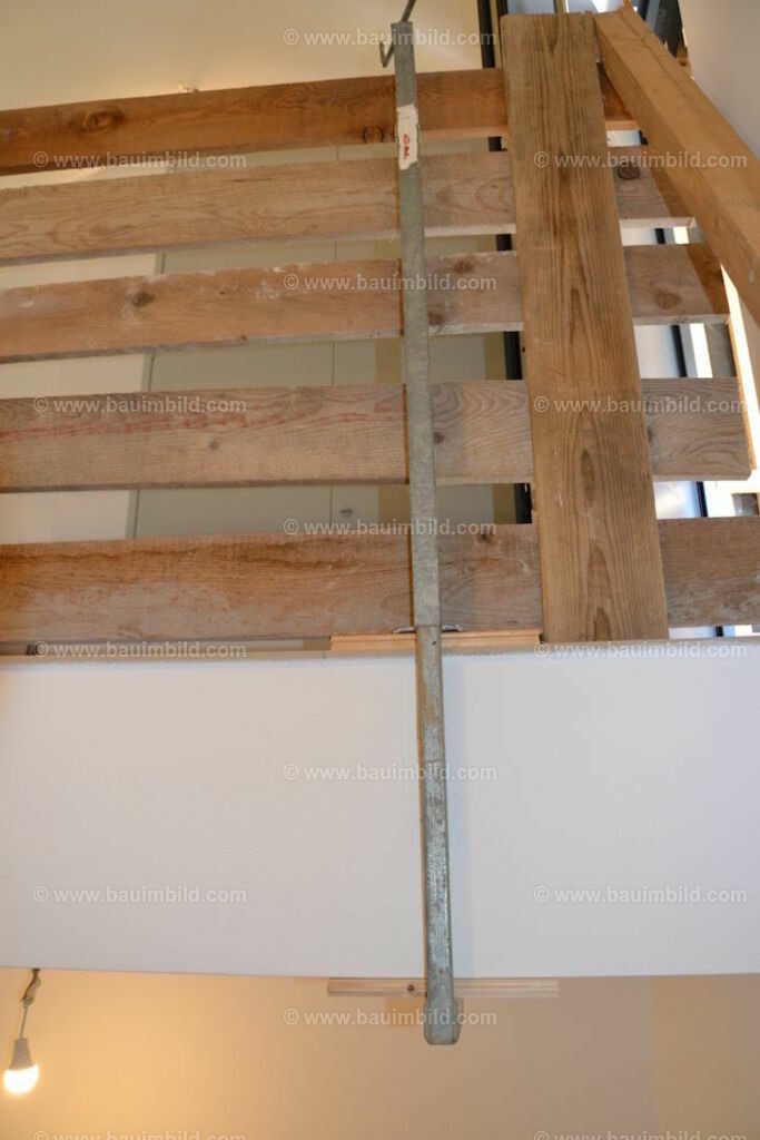 bib-lg13-holzbau-ausbau-0185 | Nach LV-Leistungsgruppen sortierte Detailfotos über den Bau eines Hauses. Alle Hausbau-Bilder direkt vom Urheber und Autor der Website Haus-Selber-Bauen.com