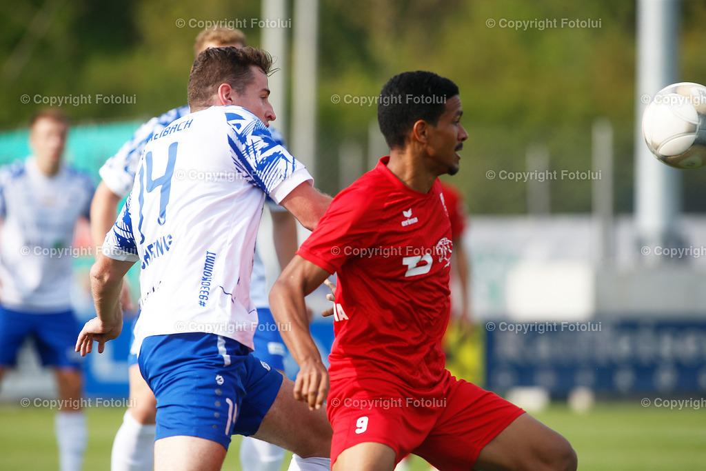A_LUI_010924_01 | SPORT FUSSBALL REGIONALLIGA MITTE 01.09.2024 ASKOE OEDT-SK TREIBACH IM BILD :VALDIR HENRIQUE (OEDT) UND HANNO WACHERING (TREIBACH) FOTO:FOTOLUI 