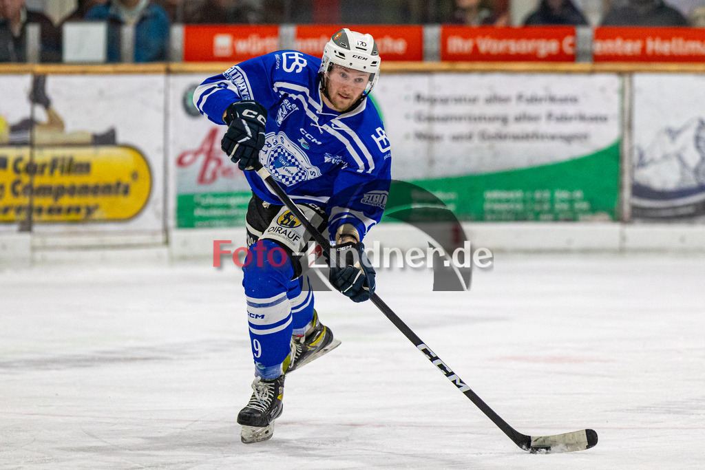 Achtelfinale Spiel 1 SC Forst vs EV Pegnitz ICE DOGS | Eishockey Landesliga Playoffs 2023/2024, Achtelfinale Spiel 1 SC Forst vs EV Pegnitz ICE DOGS, 20240218,
Maximilian ROHRBACH (Nature Boyz 9) in Aktion,
2024-02-18 in Peißenberg (Eisstadion)
9 Maximilian ROHRBACH (Nature Boyz 9)
Copyright: WolfgangxLindner foto-lindner.de