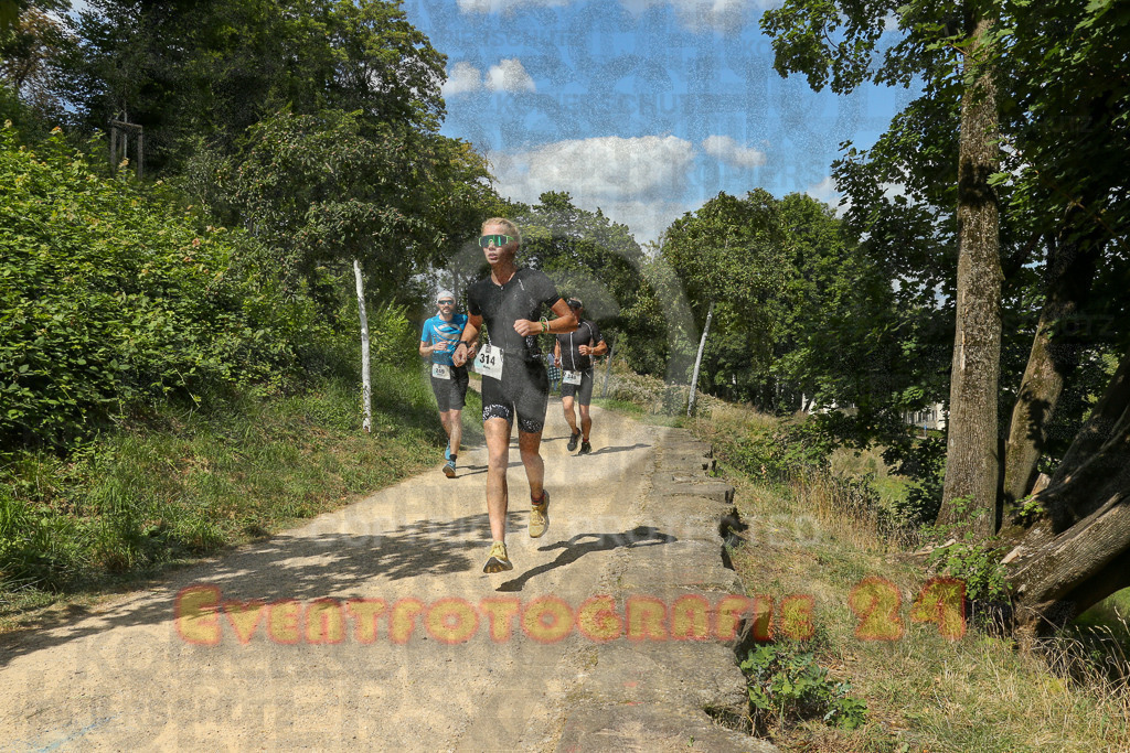 250824_1333_EX1_2779 | Sportfotografie im Rhein-Sieg Kreis, Köln, Bonn, NRW, Rheinland Pfalz, Hessen, etc. Unser Tätigkeitsfeld umfasst den Laufsport vom Volkslauf über den Marathon, Duathlon, Triathon bis zum Ultralauf wie Kölnpfad Ultra oder Schindertrail.