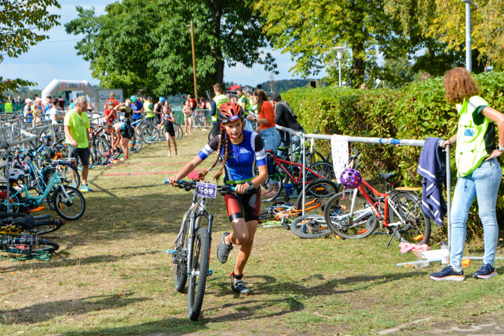 14-37-58-040-KIMAXITRI22-(c)-I.W.Ronge | Grammis Triathlonbilder - Realisiert mit Pictrs.com