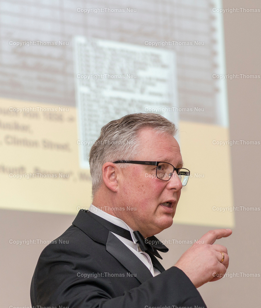 Krakauer-11 | Lorsch,Museumszentrum, Paul Schnitzer Saal, Vortrag von Theo Figaj ueber Familie Krakauer, am Fluegel Birgit Gruener, Bild: Thomas Neu