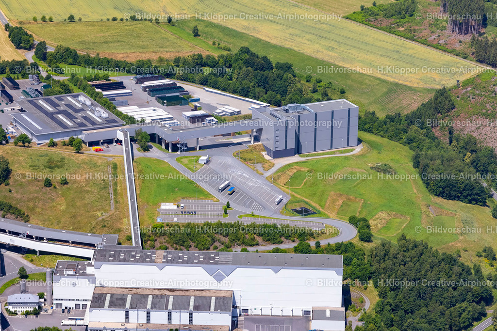 Luftbild Grevenstein-5059 | Luftbild Bierbrauerei- Werksgelände der Veltinsbrauerei in Grevenstein im Bundesland Nordrhein-Westfalen - Realized with Pictrs.com