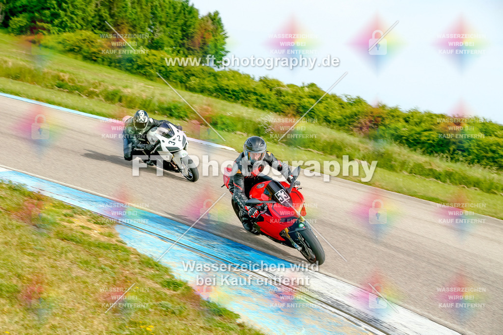 _MOT0978 | Hier findet Ihr Bilder von Touristenfahrten auf der Nürburgring Nordschleife oder von anderen Veranstaltungen die ich besucht habe. Viel Spass beim Durch Schauen 