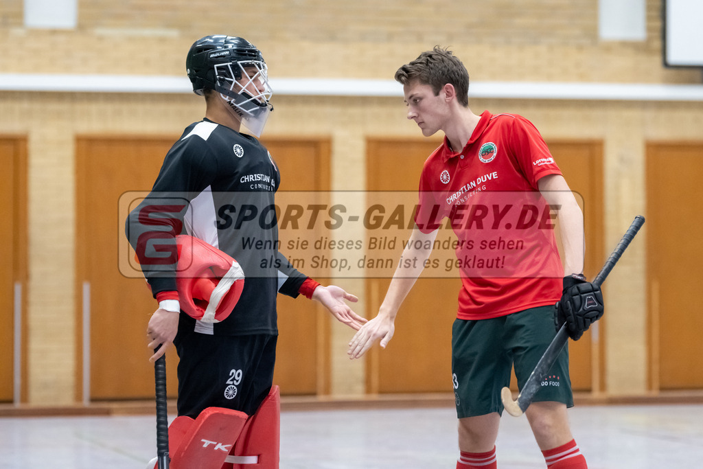SFE_20230115_0101 | 1. Bundesliga Hockey Herren Schwarz-Weiss Neuss - Crefelder HTC am 15.01.2023 in  (Sporthalle Jahnerstrasse), Photo: Stephan Fehrmann 2022 (Sports-Gallery),Joshua Onyekwue Nnaji Torwart ( Crefelder HTC #29 ),Schröder Mika ( Crefelder HTC #33 )