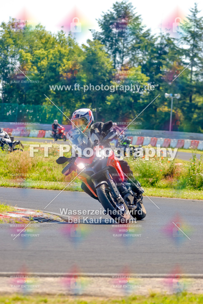 _MOT9101 | Hier findet Ihr Bilder von Touristenfahrten auf der Nürburgring Nordschleife oder von anderen Veranstaltungen die ich besucht habe. Viel Spass beim Durch Schauen 