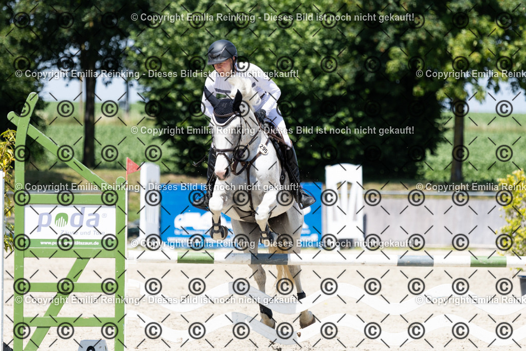 CL5A3401 | Emilia Reinking Fotografie - Realisiert mit Pictrs.com