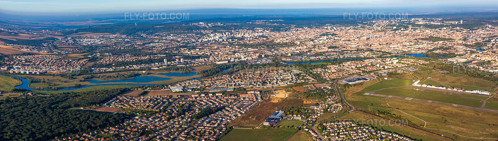 Aerial view: Panoramic view of the city area including outer districts and city center in the district Gambetta Carmes Faiencerie in Nancy in the state Meurthe et Moselle, France.Photo: IMG_117848-Pano.jpg taken on 09/14/2019 by Werner Riehm/FLY-FOTO.comResolution of the original: 14719 x 4179 px