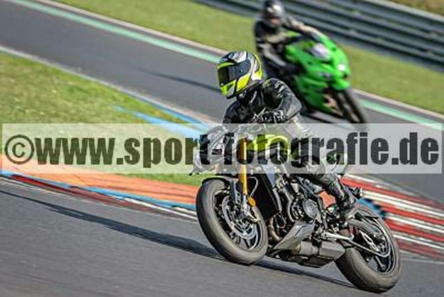 spof1653 | Professionelle Fotos von Sportveranstaltungen, aber auch Hochzeiten und anderen Events. - Realisiert mit Pictrs.com