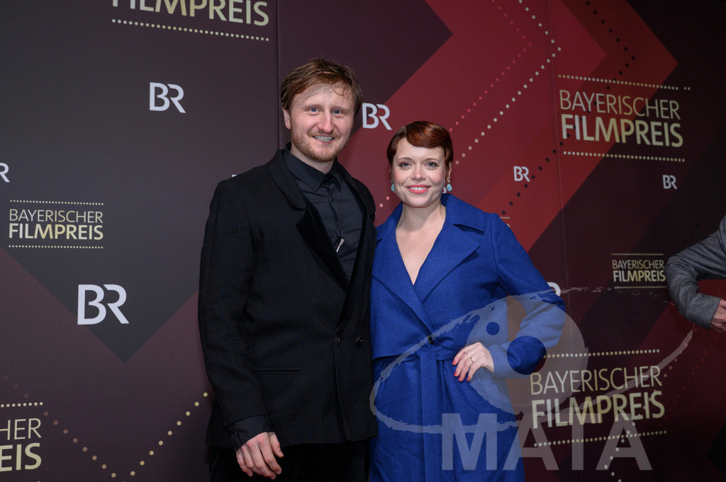 _DWI4723 | Michael Kranz und Sina Reiß bei der Verleihung des 47. Bayerischen Filmpreises 2026  im Prinzregententheater. München, Deutschland. Der Bayerische Filmpreis wird seit 1979 von der Bayerischen Staatsregierung verliehen, um die Bedeutung des Kinofilms als Kulturgut herauszustellen - Realisiert mit Pictrs.com