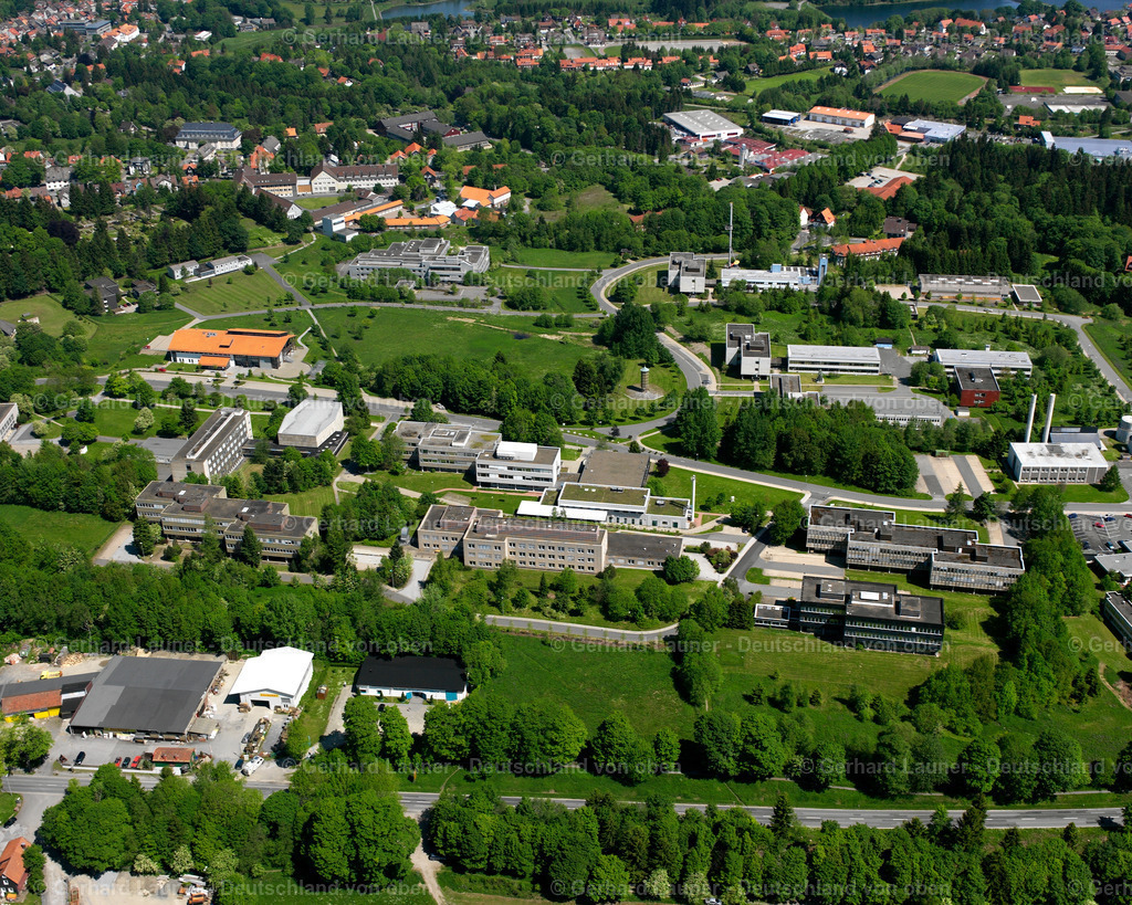 2638519 | CLAUSTHAL-ZELLERFELD 09.06.2006 Industrie- und Gewerbegebiet  in Clausthal-Zellerfeld im Bundesland Niedersachsen, Deutschland // Industrial and commercial area  in Clausthal-Zellerfeld in the state Lower Saxony, Germany Foto: Gerhard Launer