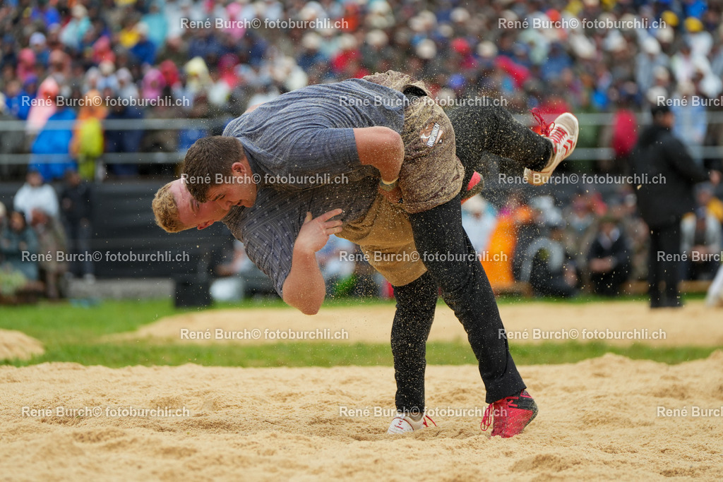 37 | René Burch leidenschaftlicher Fotograf aus Kerns in Obwalden.  Hier finden sie Sport, Landschaft und Natur Fotografie.
 - Realisiert mit Pictrs.com
