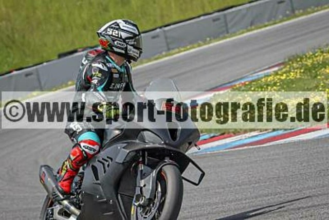 pube0191 | Professionelle Fotos von Sportveranstaltungen, aber auch Hochzeiten und anderen Events. - Realisiert mit Pictrs.com