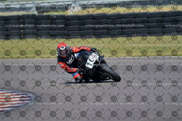 26BT02-2062 | markuskiefer.com - Realisiert mit Pictrs.com