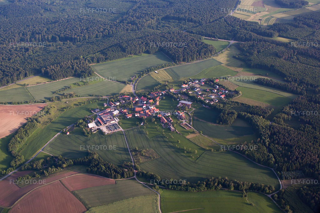 Luftbild: Ortsansicht von Norden im Ortsteil Oberneudorf in Buchen im Bundesland Baden-Württemberg in Deutschland. Foto: IMG_66307.jpg vom 30.05.2014 durch Werner Riehm/FLY-FOTO.de