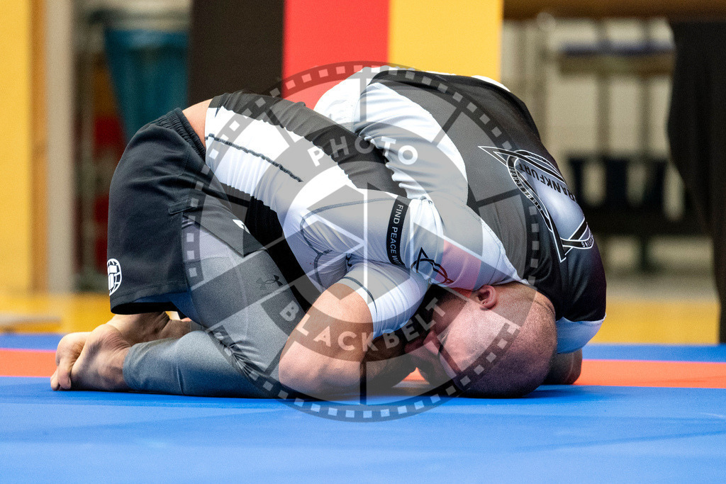 20231118PBB13383 | Fighters compete during the AJP Tour 600 Frankfurt Championship in Frankfurt/Main, Germany, on November 18, 2023.