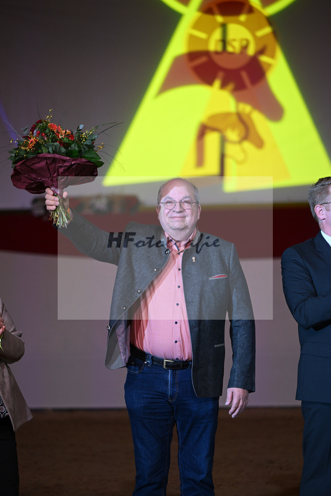 Ehrung Hugo Mathaes_1234631 | hf-fotografie - Realisiert mit Pictrs.com