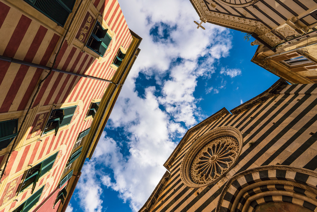 Historische Gebäude  in Monterosso al Mare an der Mittelmeerküste in Italien | Historische Gebäude  in Monterosso al Mare an der Mittelmeerküste in Italien.