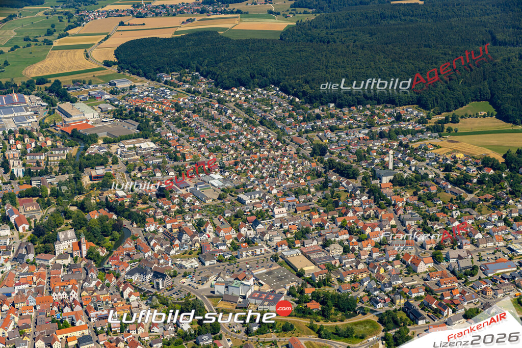 Das Luftbild der Stadt Krumbach wurde 2022 vom Flugzeug heraus erstellt (keine Drohnen-Aufnahmen) Aufnahmehöhe ca.450 Meter- hohe Bildauflösung und Druck-Qualität. Garantiert!