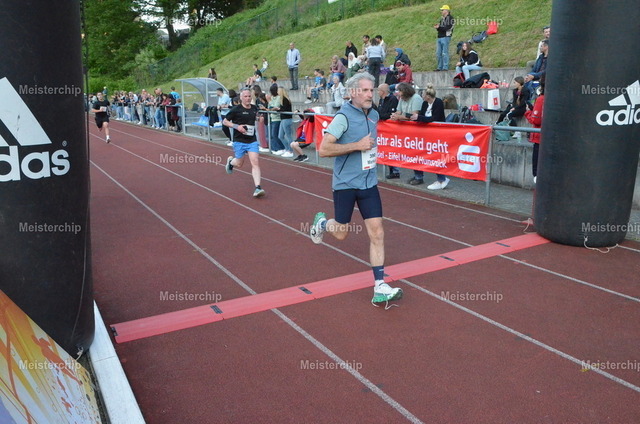 19-29-34_ | Meisterchip Fotoshop - Realisiert mit Pictrs.com