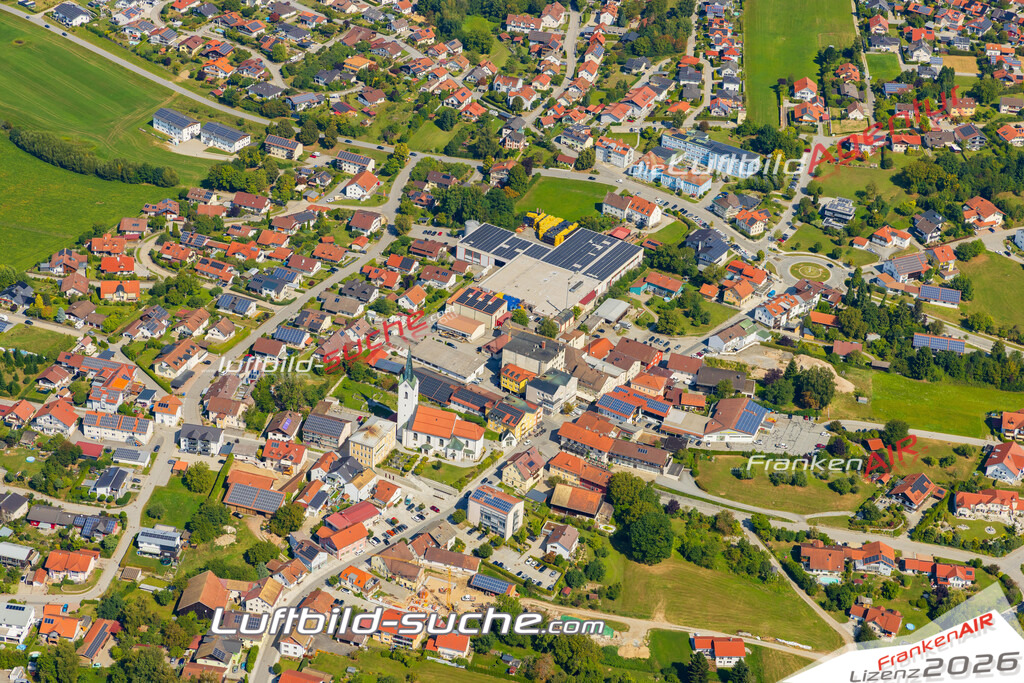 Luftaufnahme von Hutthurm - Die Luftaufnahme wurde 2025 vom UL-Flugzeug heraus erstellt ( keine Drohne ) - Hochauflösende Luftaufnahme - für professionelle Ausdrucke geeignet. Die Geschenkidee !Mit Lizenz und Bildrechte bestellbar