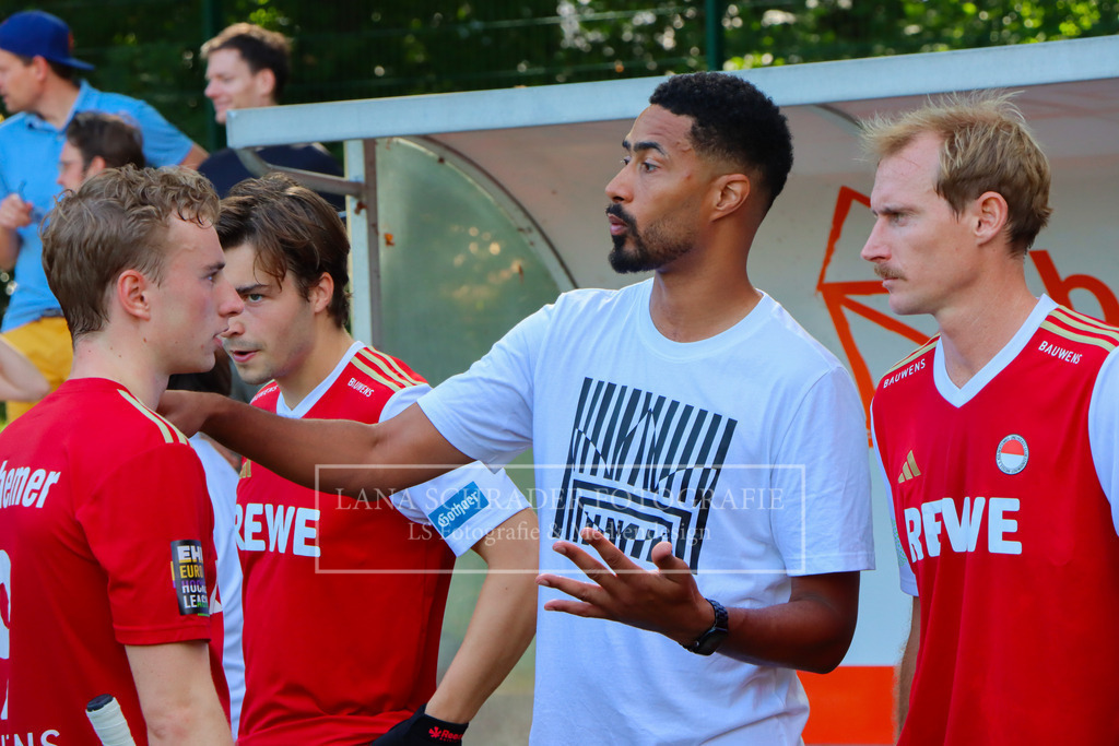 HERREN BUNDESLIGA Rot-Wei_ K_ln - Crefelder HTC 07.09.24 K_ln-051 | lanaschraderfotografie - Realisiert mit Pictrs.com